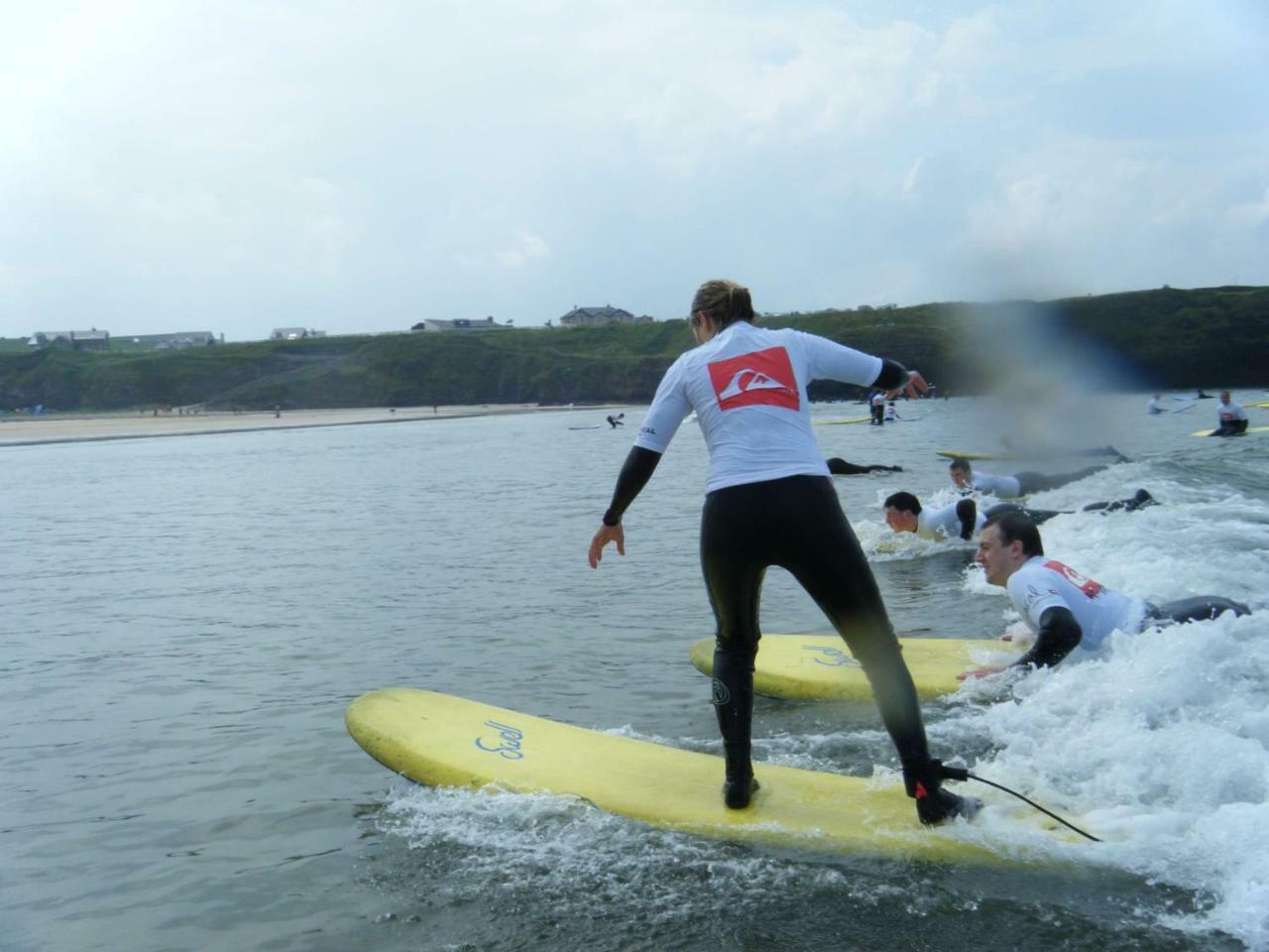 The Beach Hotel มัลลาห์มอร์ ภายนอก รูปภาพ